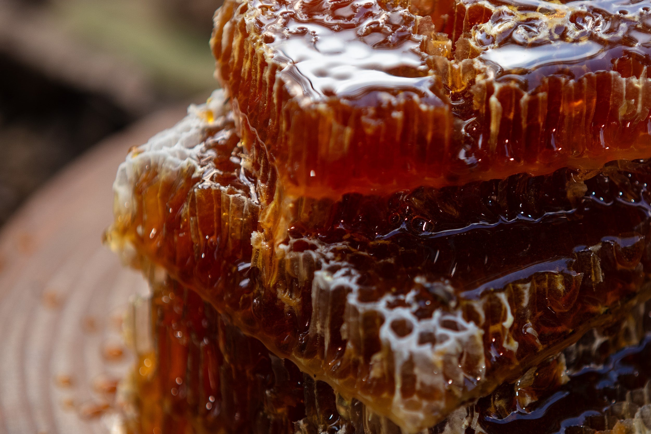 What Are the Nutritional Benefits of Raw Honey? A Compositional Breakdown