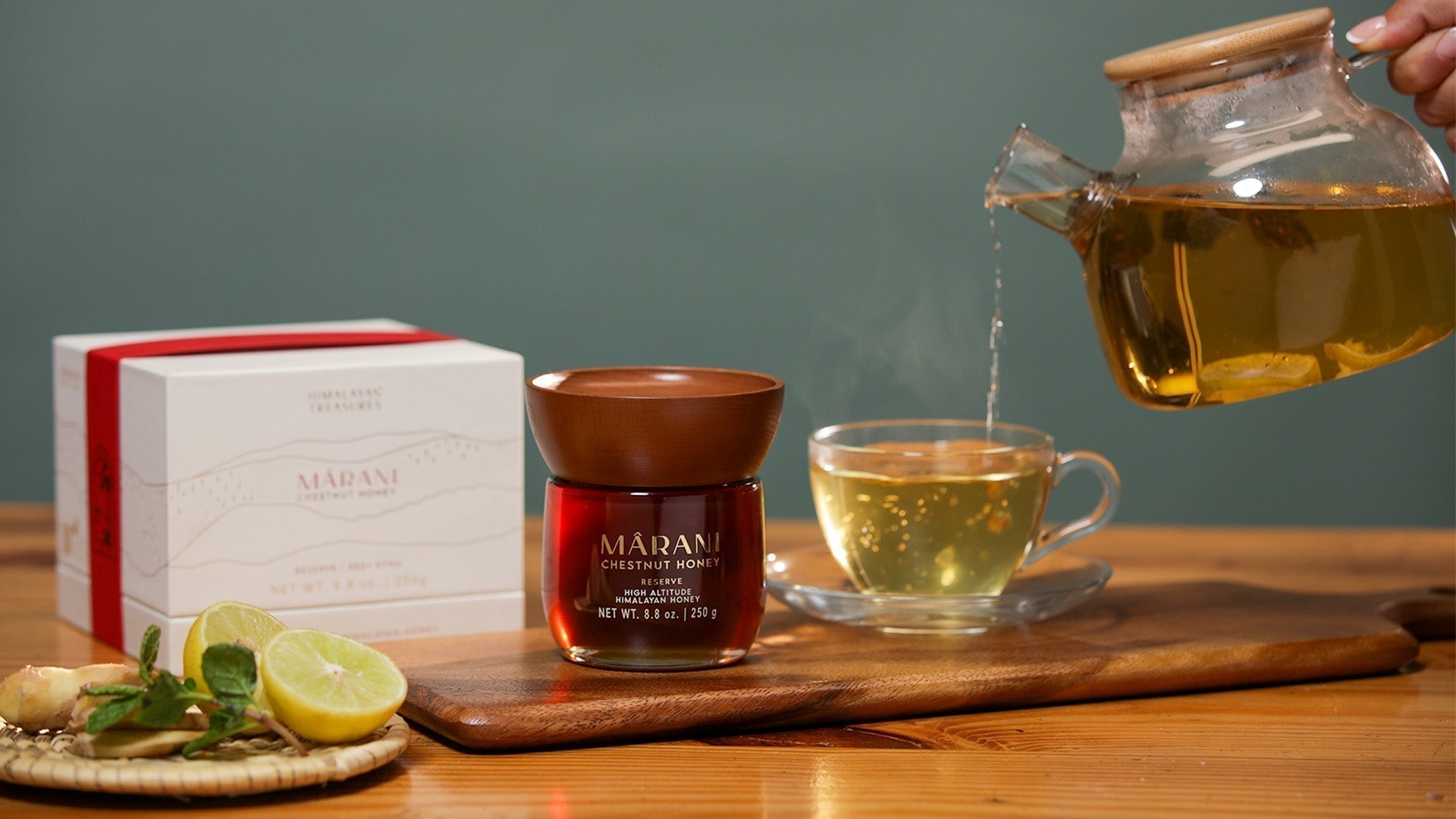 What is Honey Good For? Himalayan Wellness Guide